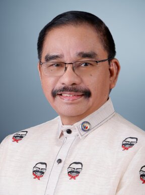 Portrait of Dale Corvera