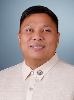 Portrait of Dennis Hernandez