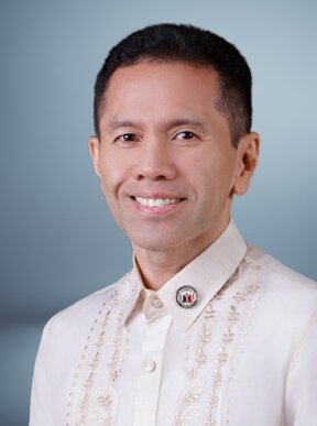 Portrait of Gerardo Espina Jr.