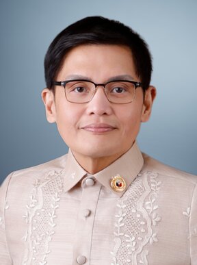 Portrait of Jay Khonghun