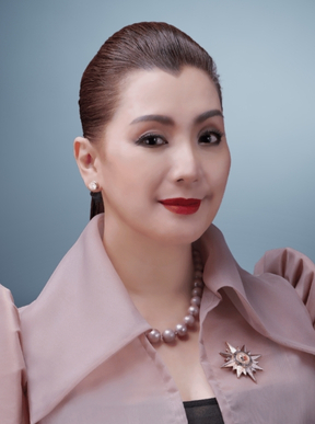 Portrait of Lolita Javier