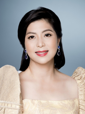 Portrait of Midy Cua