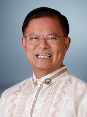 Portrait of Roger Mercado
