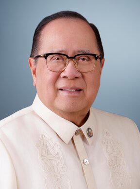 Portrait of Ronaldo Puno