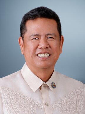 Portrait of Roy Loyola
