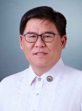 Portrait of Allan Ty