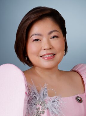 Portrait of Florabel Yatco