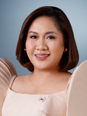 Portrait of Girlie Veloso