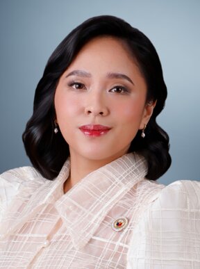 Portrait of Sarah Elago